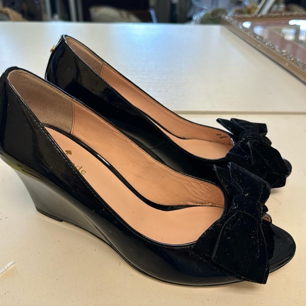Kate Spade patent leather wedge 8